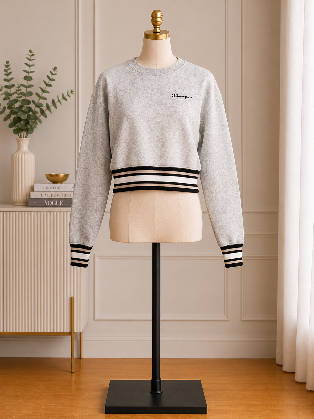 Champion Women's Cropped Fleece Sweatshirt – Heather Gray with Striped Hem