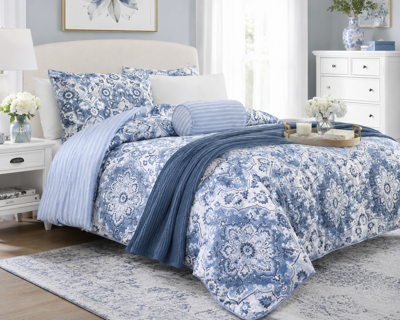 Vivendi Blue Medallion 7-Piece Comforter Set – Queen Size