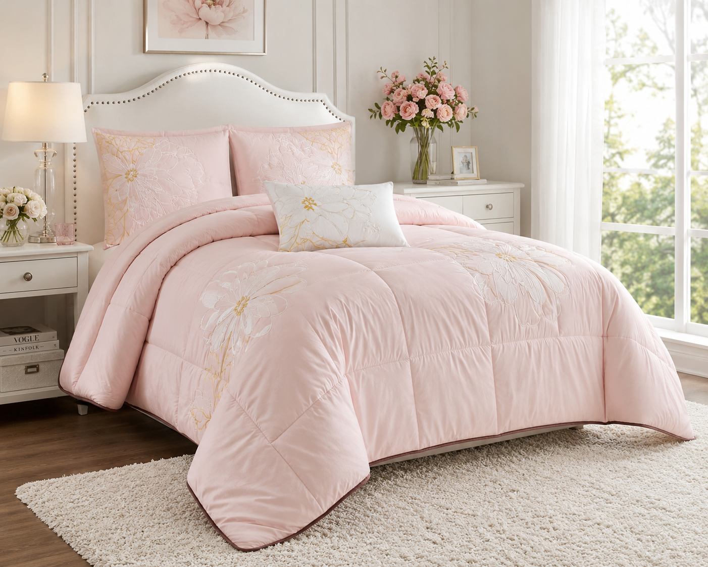 Intelligent Design Blush Floral Comforter Bedding Set – Full/Queen